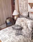 Classic Toile by Kouchini
